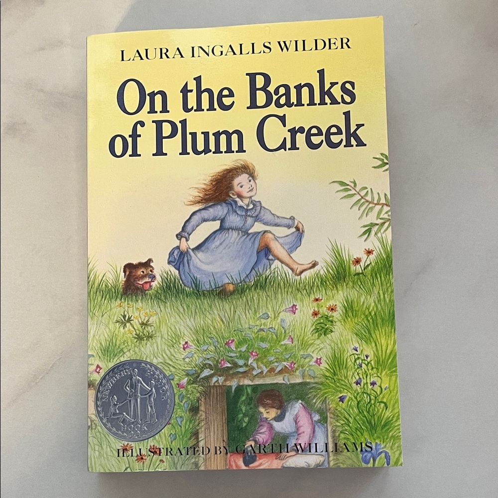 On the Banks of Plum Creek Book NEW